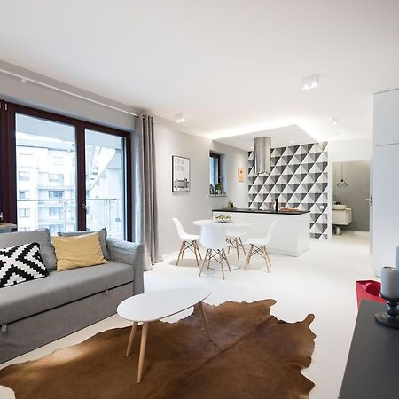 Premium Apartment For Old Town & Jewish Quarter - Balcony Plus Pool Onsite Красков Екстериор снимка