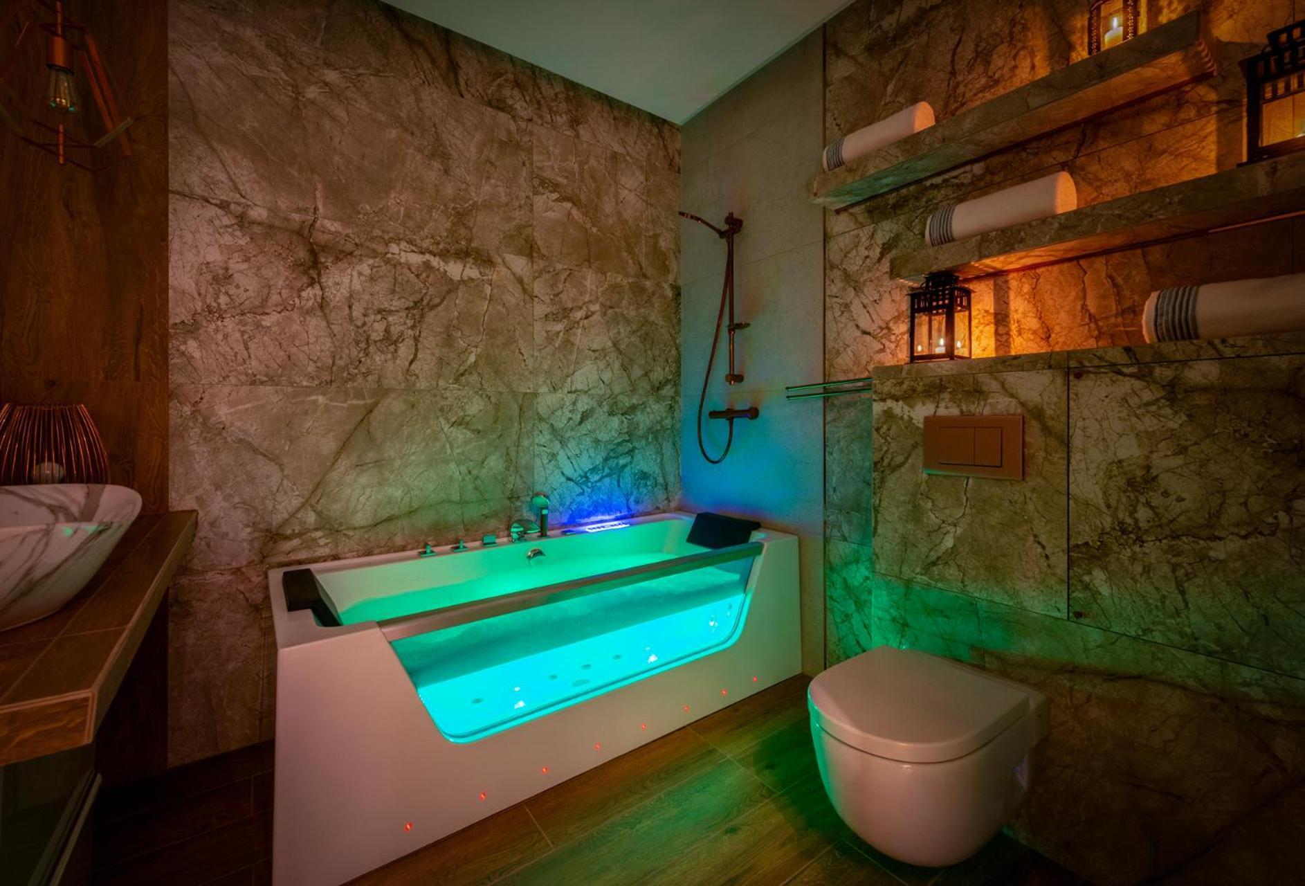 Premium Apartment For Old Town & Jewish Quarter - Balcony Plus Pool Onsite Красков Екстериор снимка